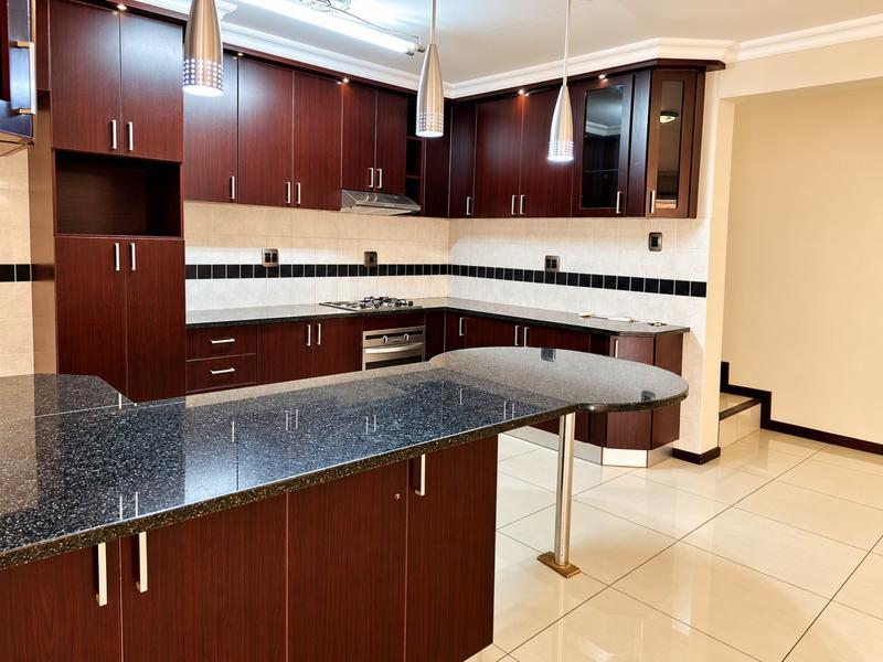 3 Bedroom Property for Sale in Langenhovenpark Free State